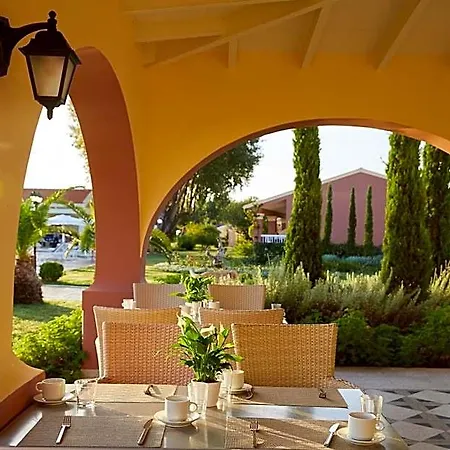 Hotel Capo Di Corfu Kávos